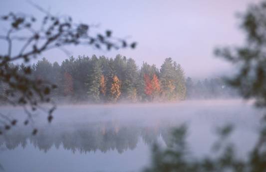 VtTNlake1.jpg (15266 bytes)